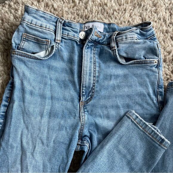 ZARA high waist jean jeggings - Picture 2 of 4